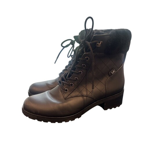 Michael Kors Shoes - Michael Kors Black Leather/faux Fur Lined Lace/zip Combat Boots 8:5